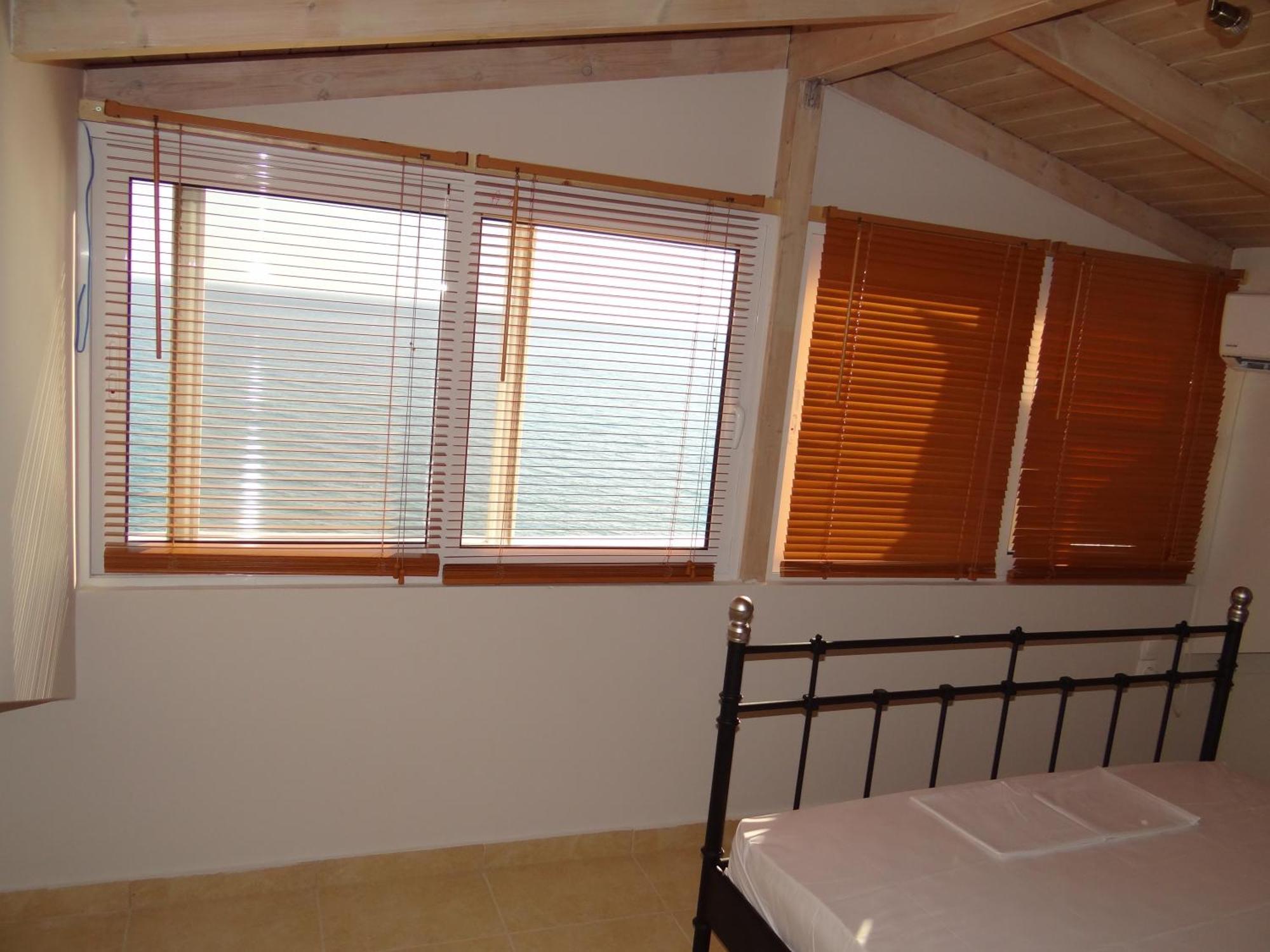Aperanto House Paralia Loutsas Phòng bức ảnh