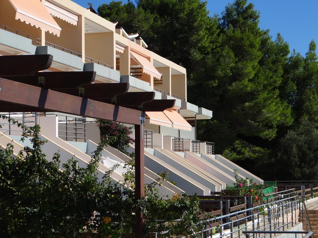 Aperanto House Paralia Loutsas Ngoại thất bức ảnh
