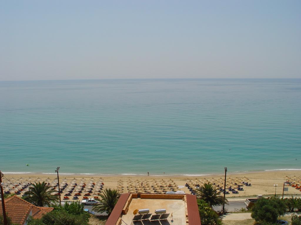 Aperanto House Paralia Loutsas Ngoại thất bức ảnh