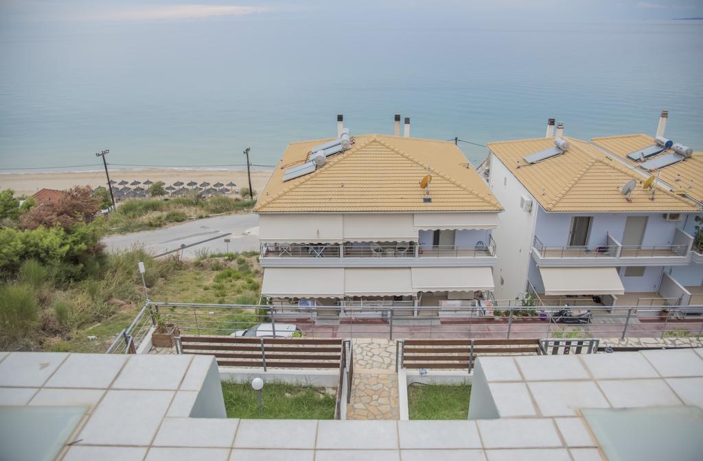 Aperanto House Paralia Loutsas Ngoại thất bức ảnh