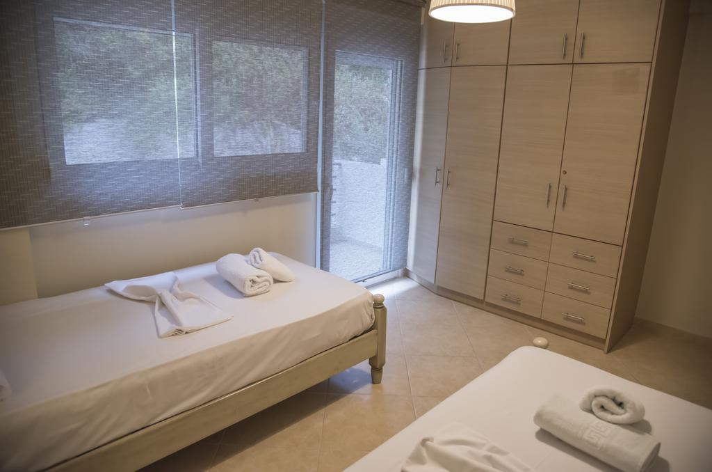 Aperanto House Paralia Loutsas Ngoại thất bức ảnh