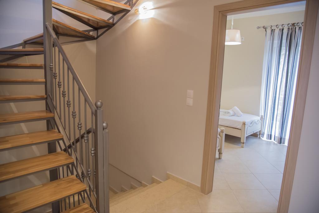 Aperanto House Paralia Loutsas Ngoại thất bức ảnh