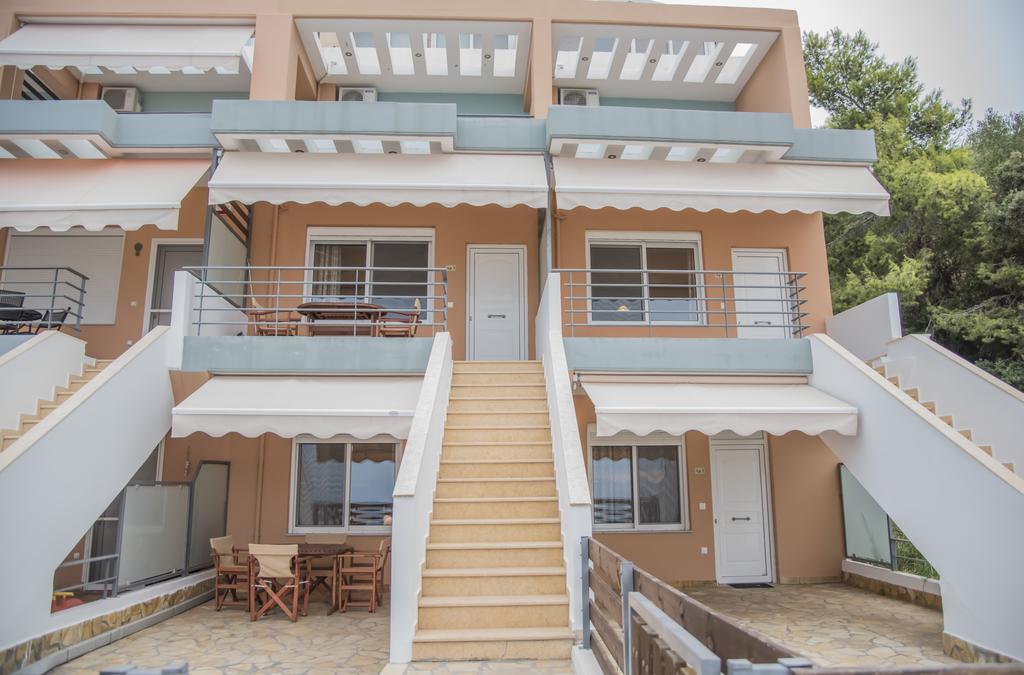 Aperanto House Paralia Loutsas Ngoại thất bức ảnh
