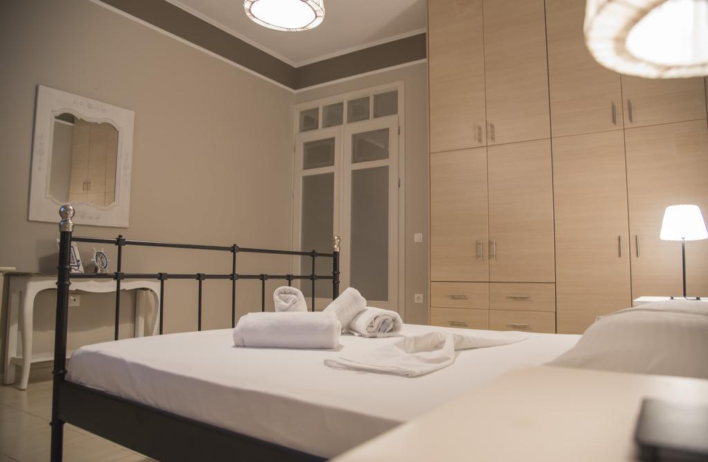 Aperanto House Paralia Loutsas Ngoại thất bức ảnh